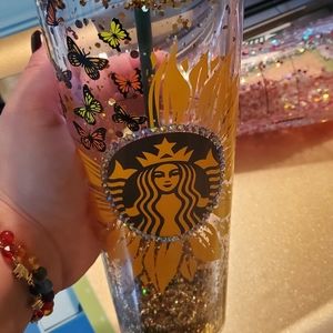 Sunflower snowglobe tumbler